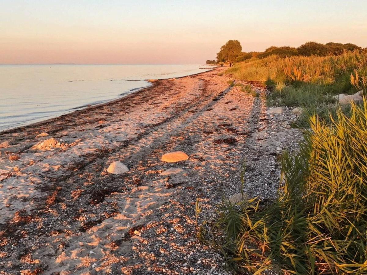8 Person Holiday Home In Nordborg Exteriör bild